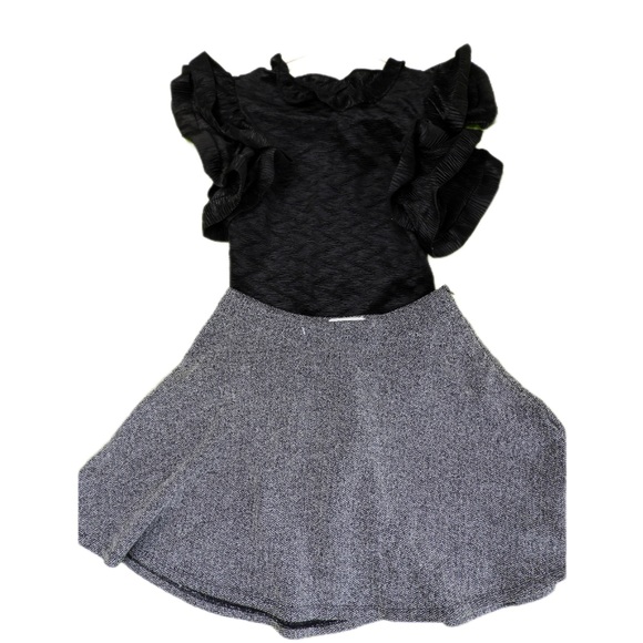 Preppy Flare Skirt (Gray & Black) - Picture 2 of 5